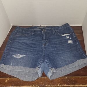 Universal Thread Blue Distressed Boyfriend Mid Rise Denim Shorts Size 14/32R